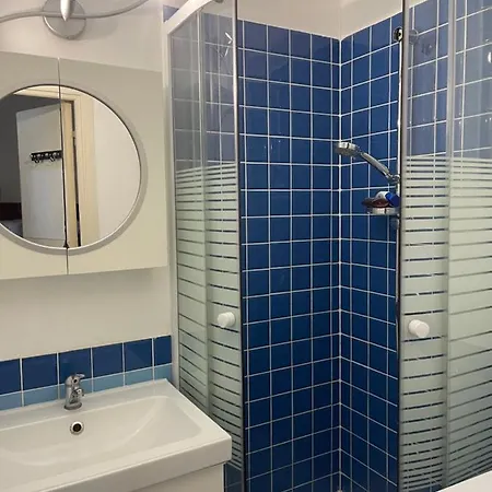 Bord De Avec Piscine